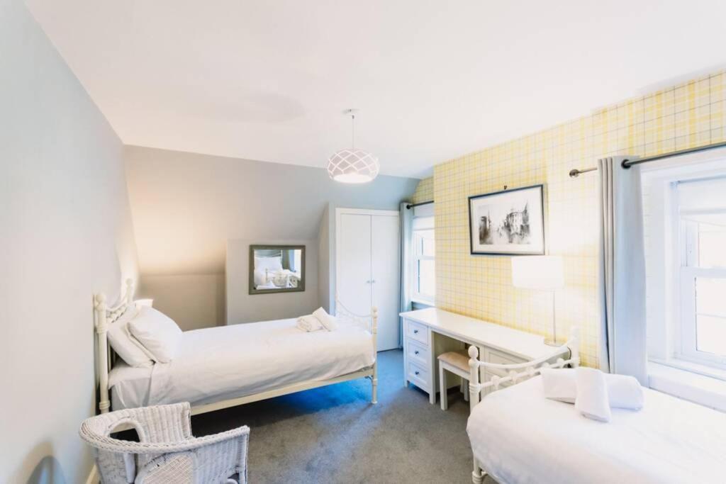 Factors House - A Comfy Cottage In Countryside Park With Wifi And Access To Bar And Pool Περθ Εξωτερικό φωτογραφία