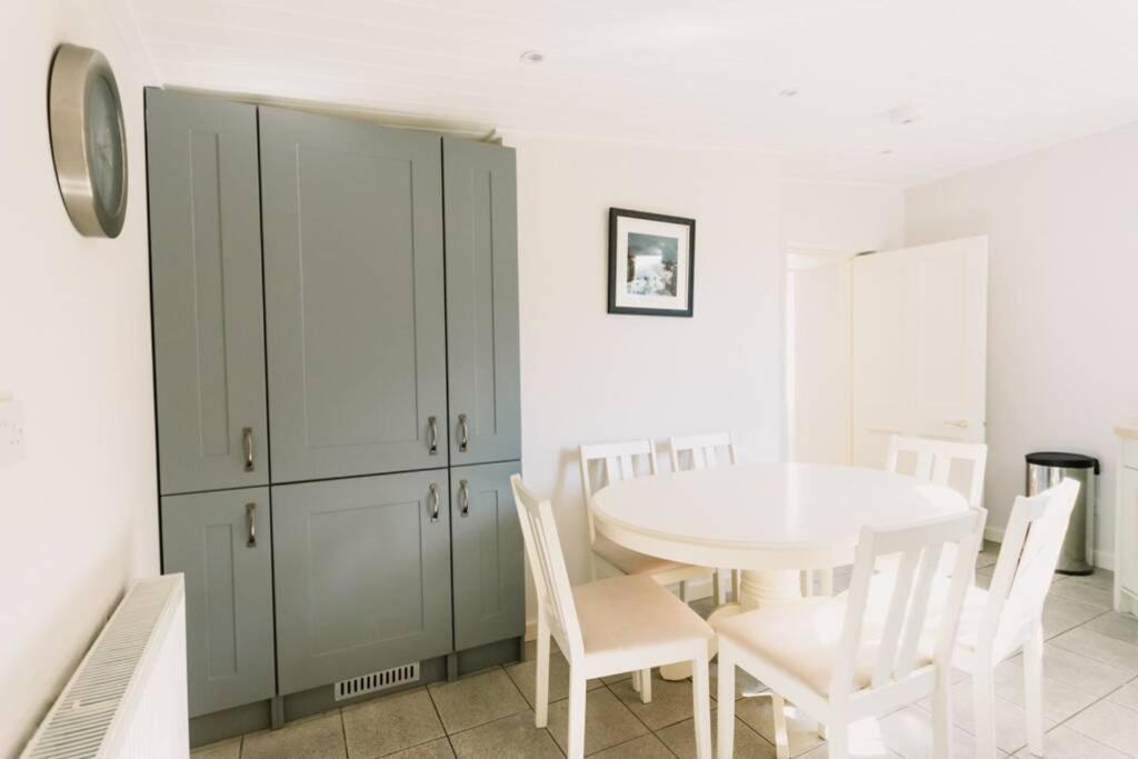 Factors House - A Comfy Cottage In Countryside Park With Wifi And Access To Bar And Pool Περθ Εξωτερικό φωτογραφία
