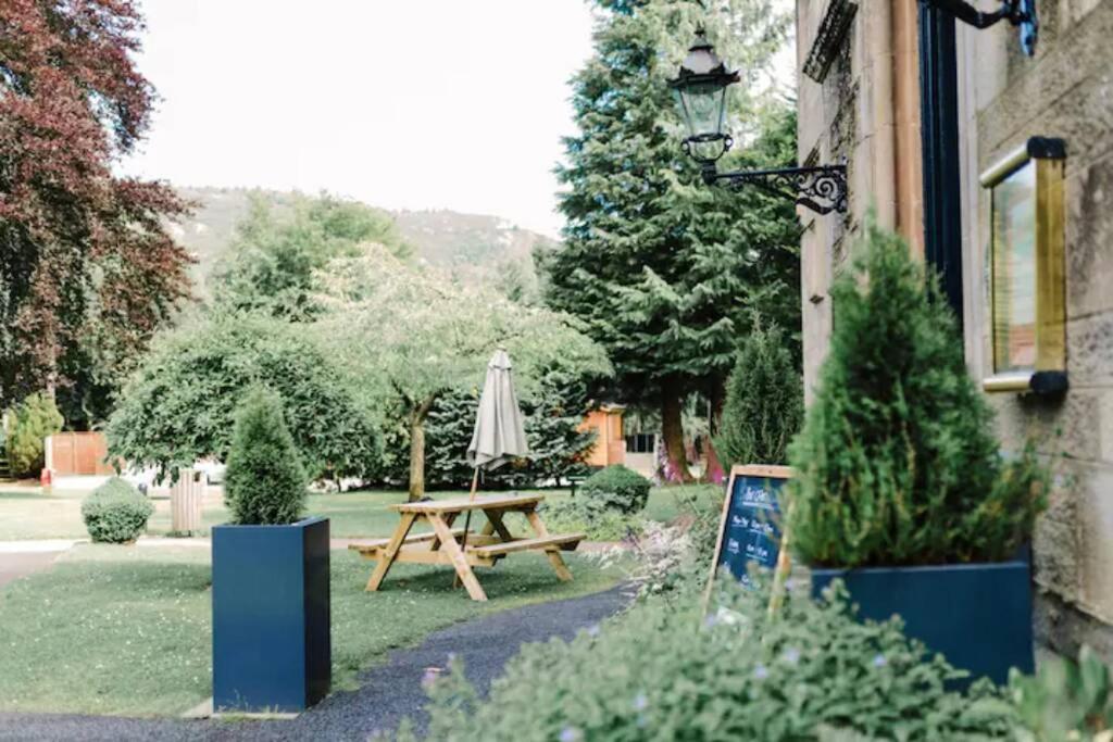 Factors House - A Comfy Cottage In Countryside Park With Wifi And Access To Bar And Pool Περθ Εξωτερικό φωτογραφία